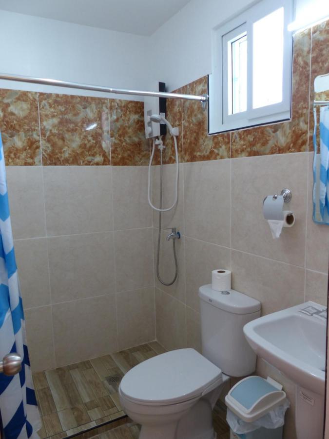 Beyond Island Otel Moalboal Dış mekan fotoğraf
